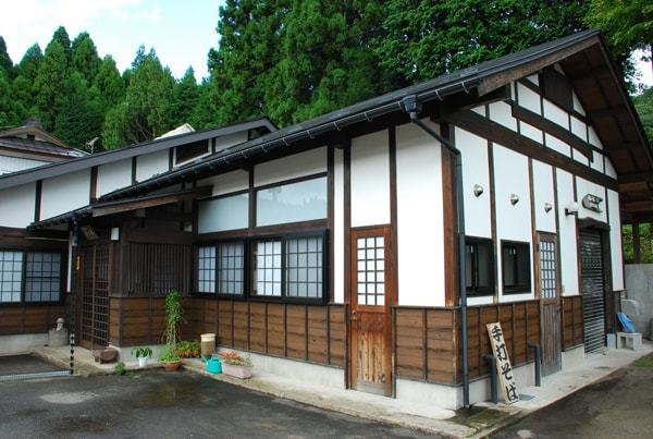 農場蕎麦 坊の蔵の外観